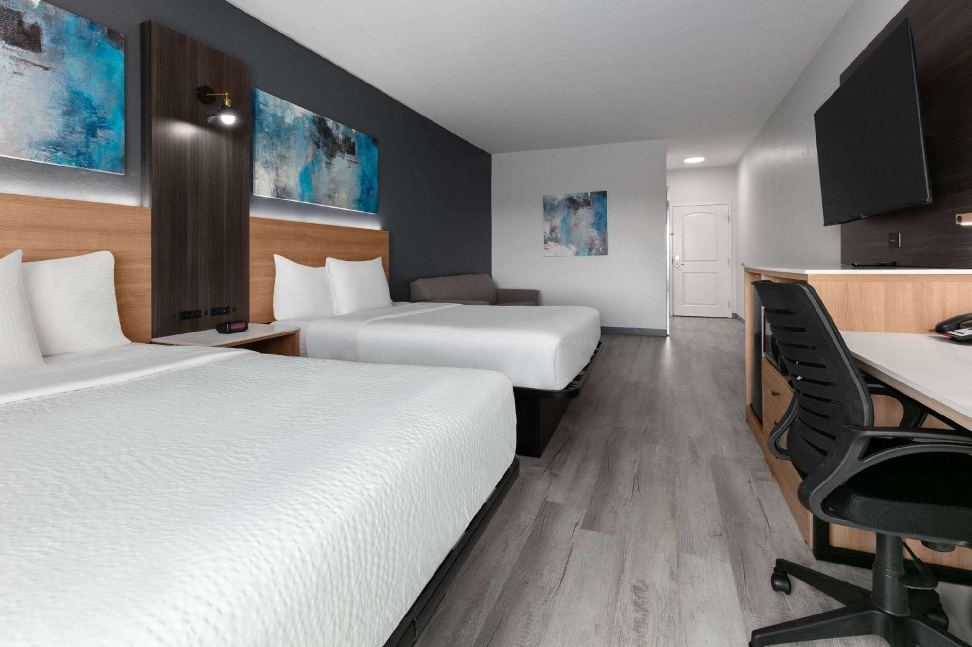 La Quinta Inn & Suites By Wyndham Ft Worth-Burleson Dış mekan fotoğraf